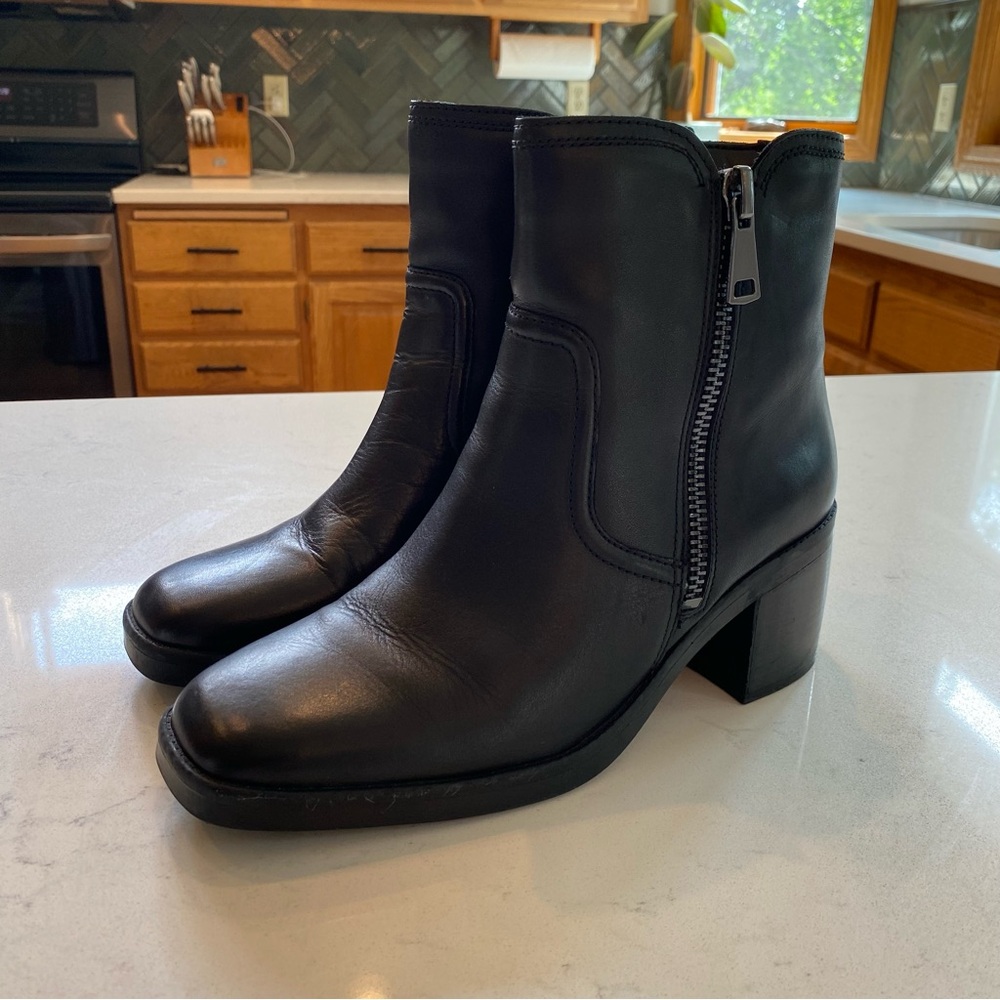 Naturalizer Black Leather Ankle Boots Square Toe
